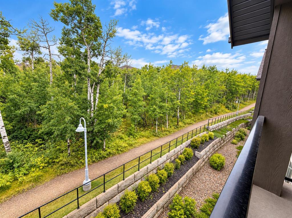 Picture for 313, 25 Aspenmont Heights SW