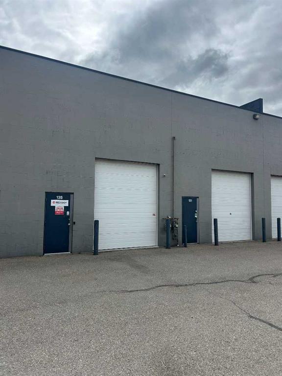 Picture for 135 &amp; 139, 2710 3 Avenue NE