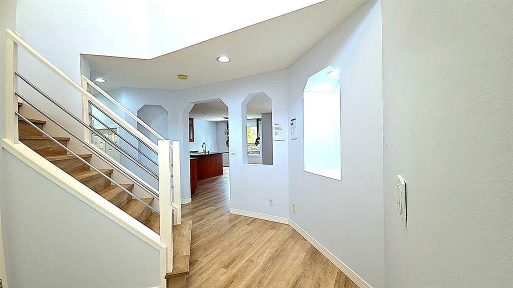 Picture for 6 Cranwell Manor SE