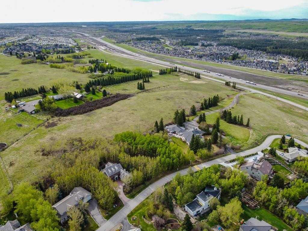 Picture for 187 Slopeview Drive SW