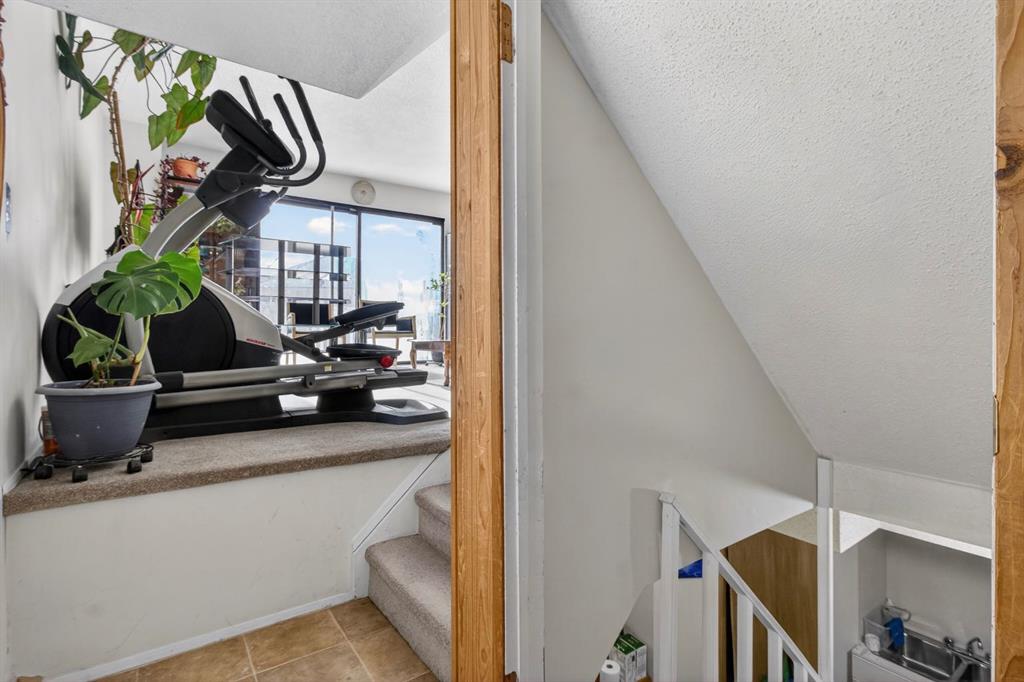 Picture for 31 Templeby Way NE