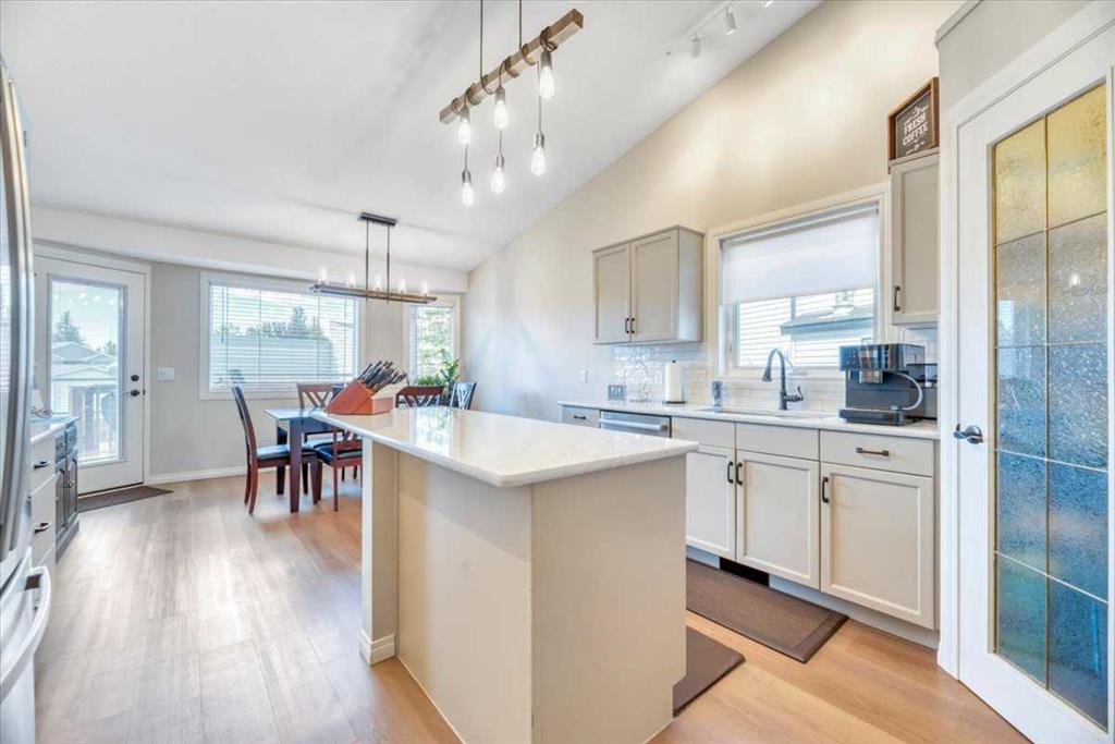 Picture for 9 Madison Court 