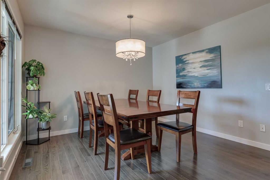 Picture for 128 Riverwood Close SE