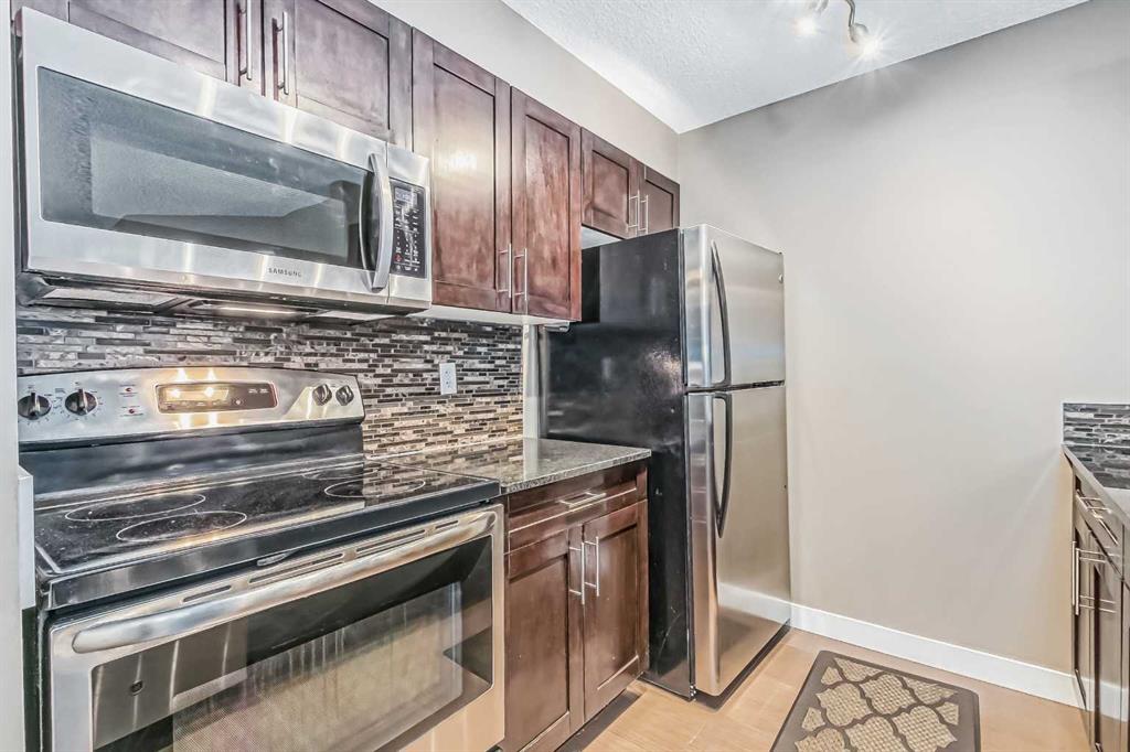 Picture for 305, 195 Kincora Glen Road NW
