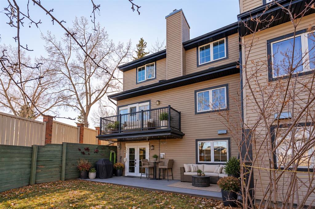 Picture for 33, 448 Strathcona Drive SW