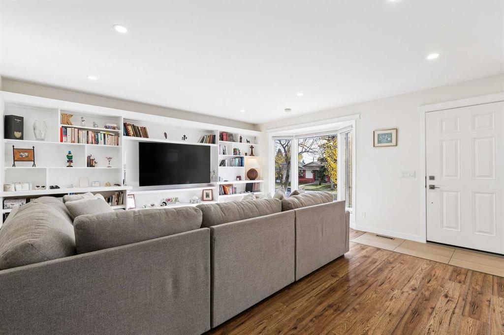 Picture for 355 Woodbine Boulevard SW