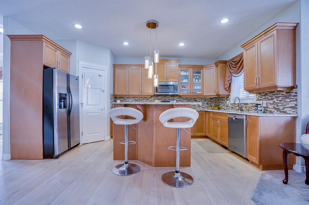 Picture for 77 Saddleland Drive NE