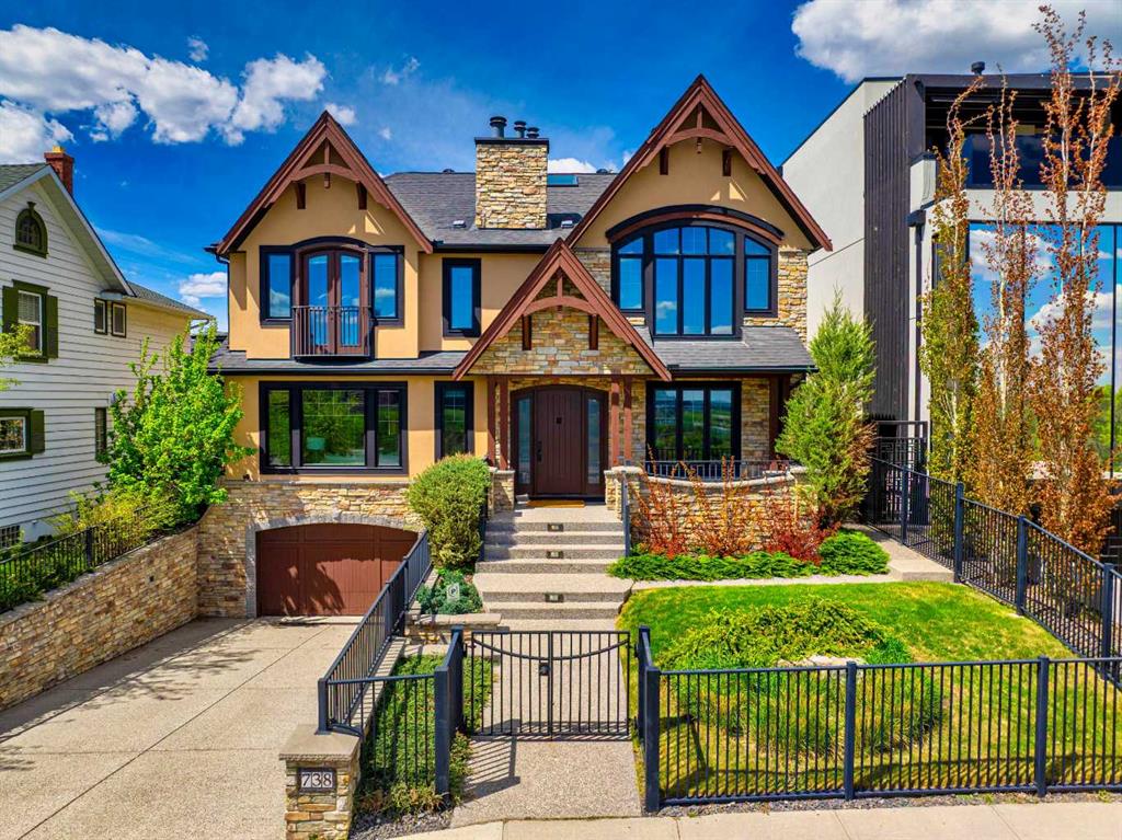 Picture for 738 Crescent Road NW