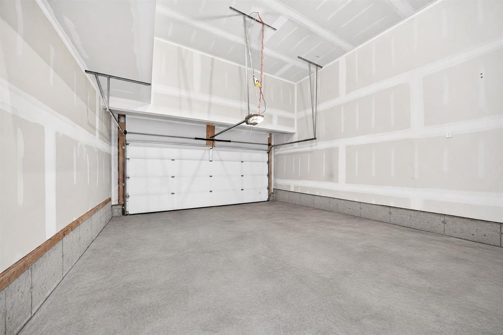 Picture for 110 Crestbrook Way SW