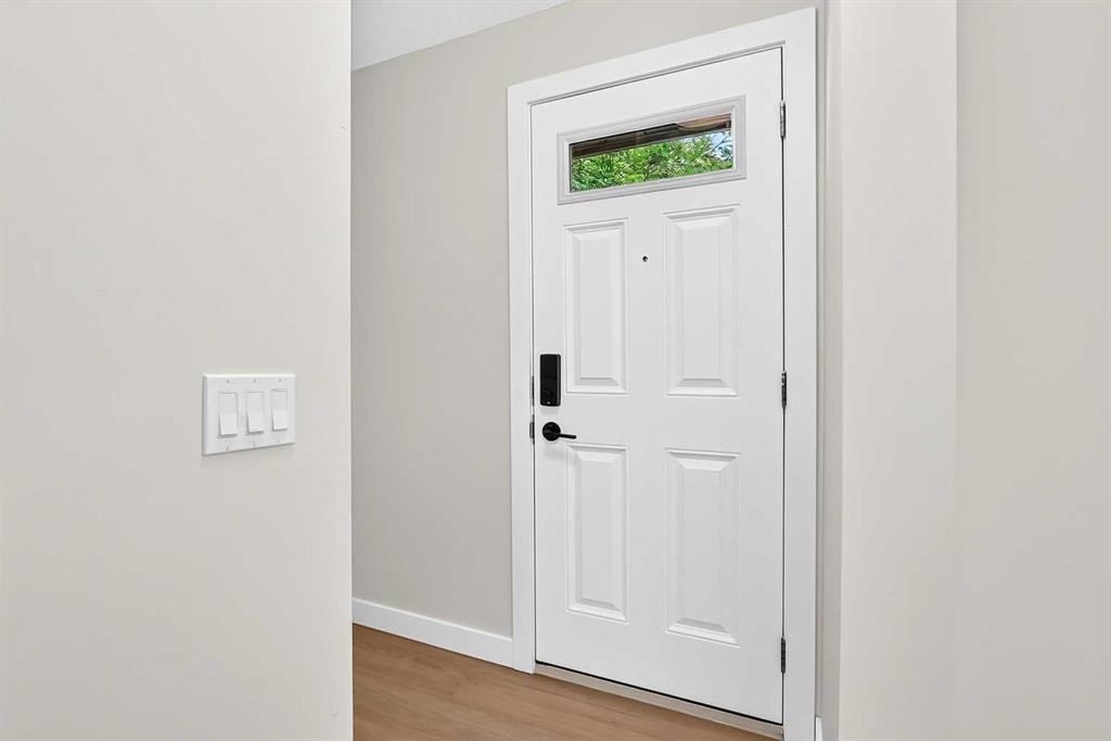 Picture for 13, 115 Bergen Road NW