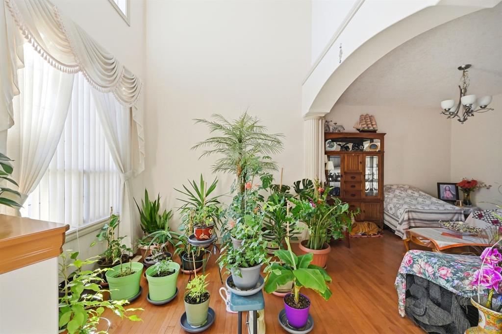 Picture for 104 Taralake Common NE