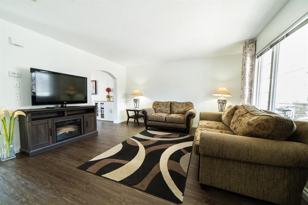 Picture for 2376 Eversyde Avenue SW