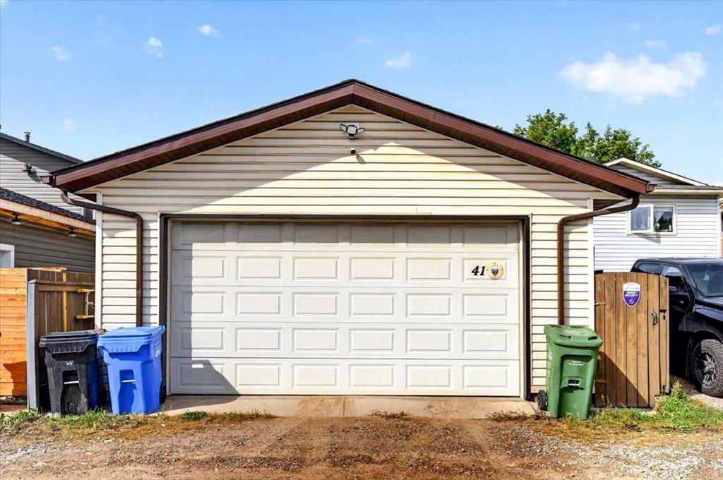 Picture for 41 Templeson Crescent NE