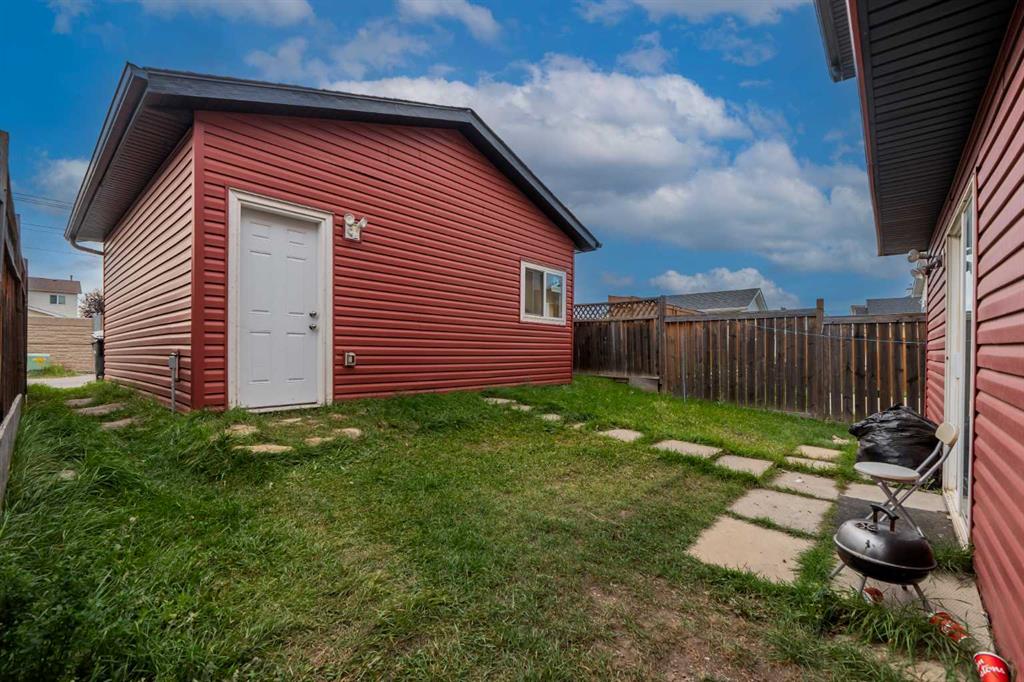 Picture for 65 Martinvalley Road NE