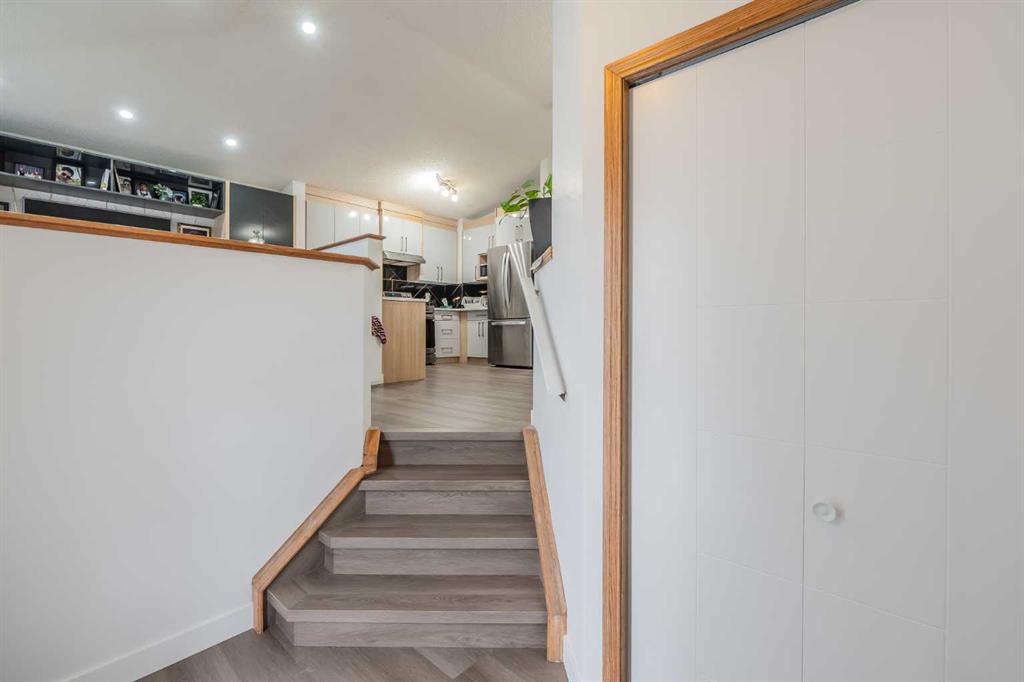 Picture for 65 Martinvalley Road NE