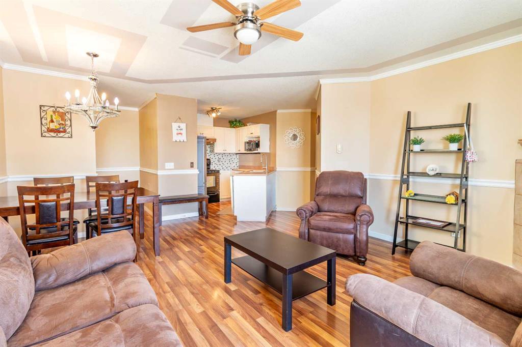 Picture for 302, 605 19 Street SE