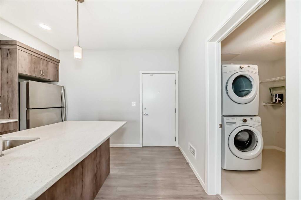 Picture for 212, 20 Seton Park SE