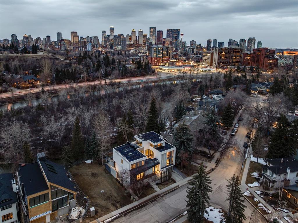 Picture for 710 Rideau Road SW
