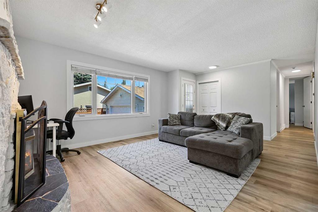 Picture for 309 Olympia Drive SE