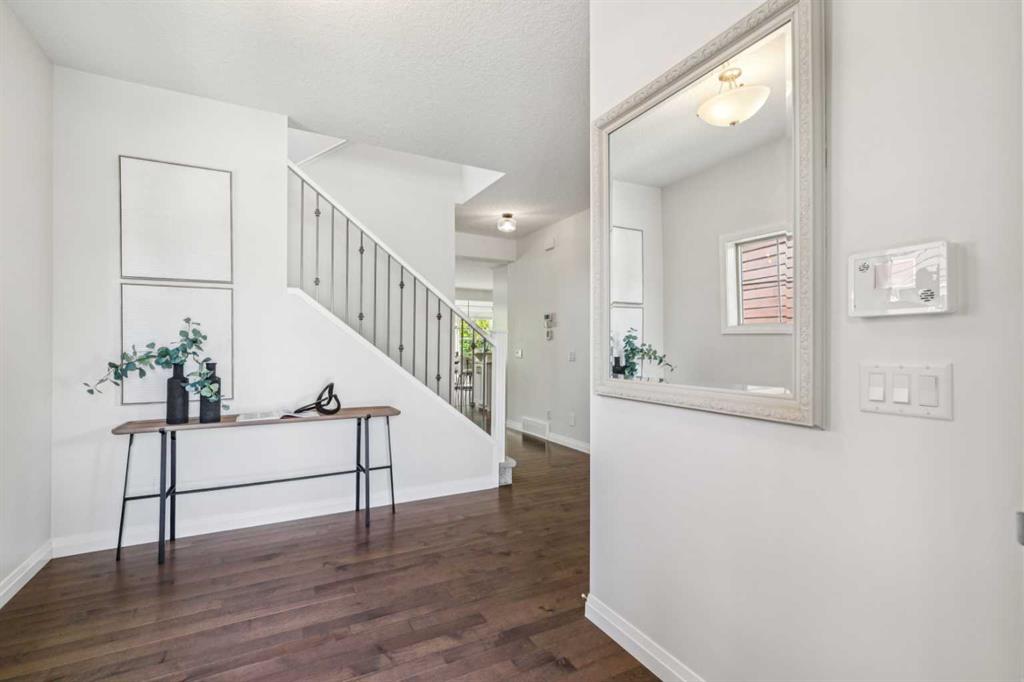Picture for 81 Riviera Crescent 
