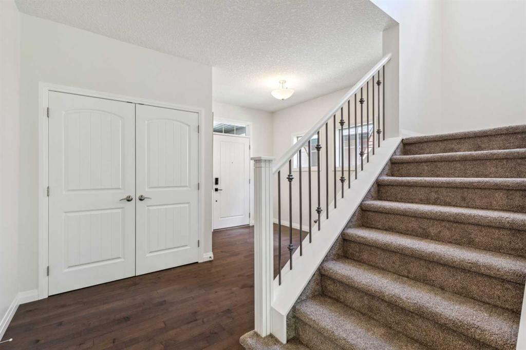 Picture for 81 Riviera Crescent 