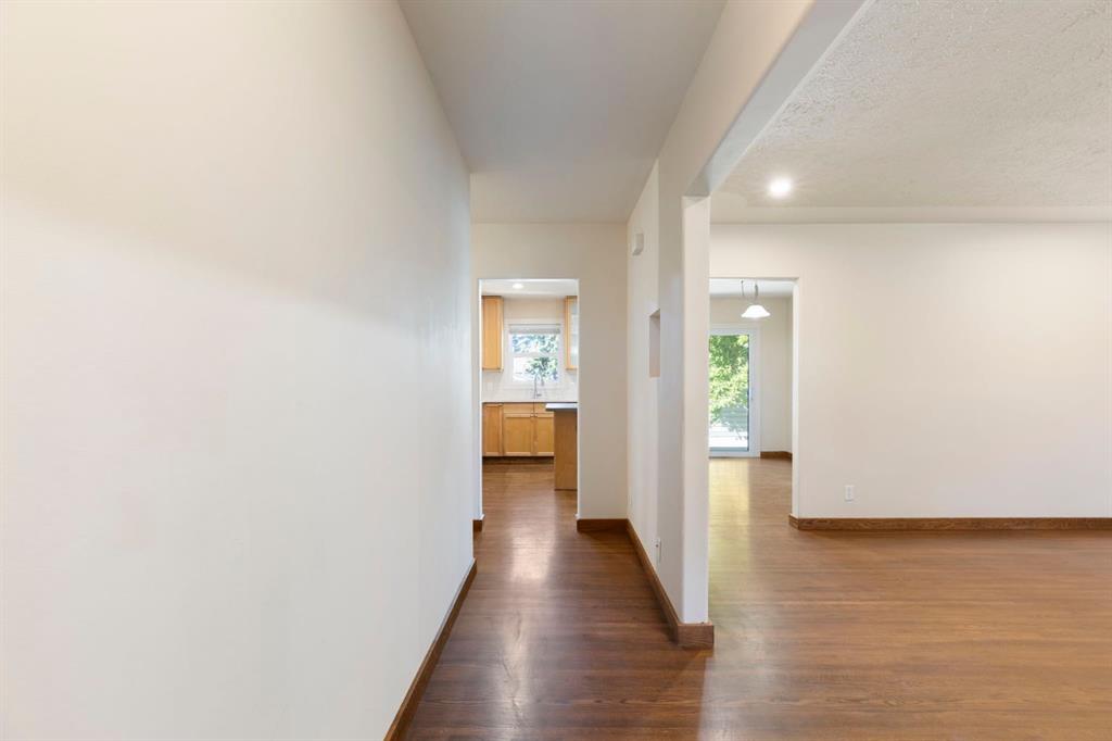Picture for 69 Winslow Crescent SW