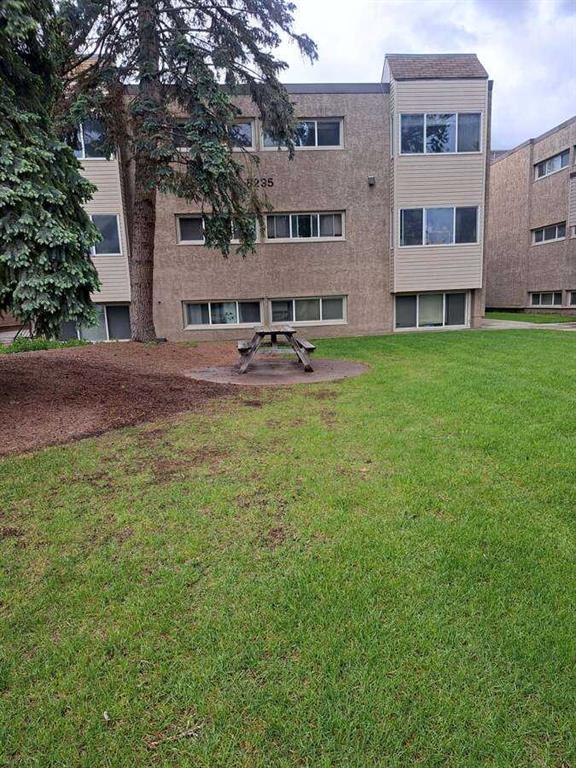 Picture for 222, 8235 Elbow Drive SW