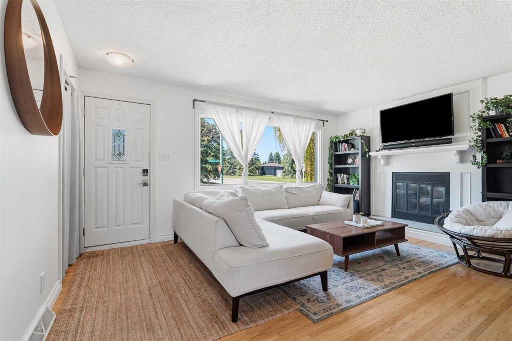 Picture for 96 Waterloo Drive SW
