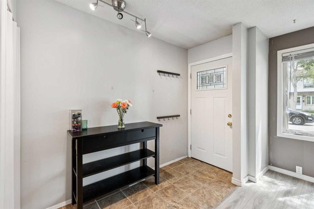 Picture for 83, 630 Sabrina Road SW