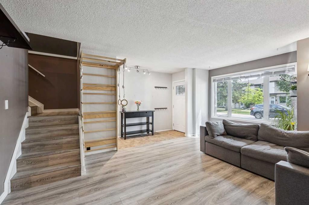 Picture for 83, 630 Sabrina Road SW