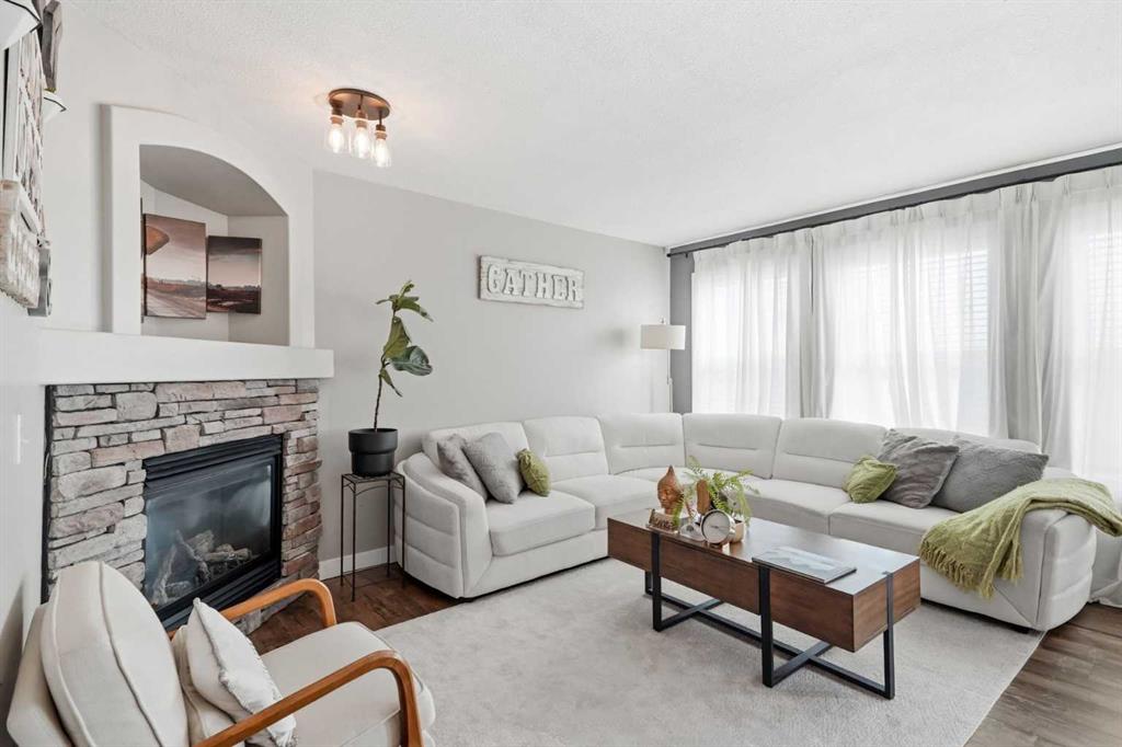 Picture for 138 Somerglen Common SW