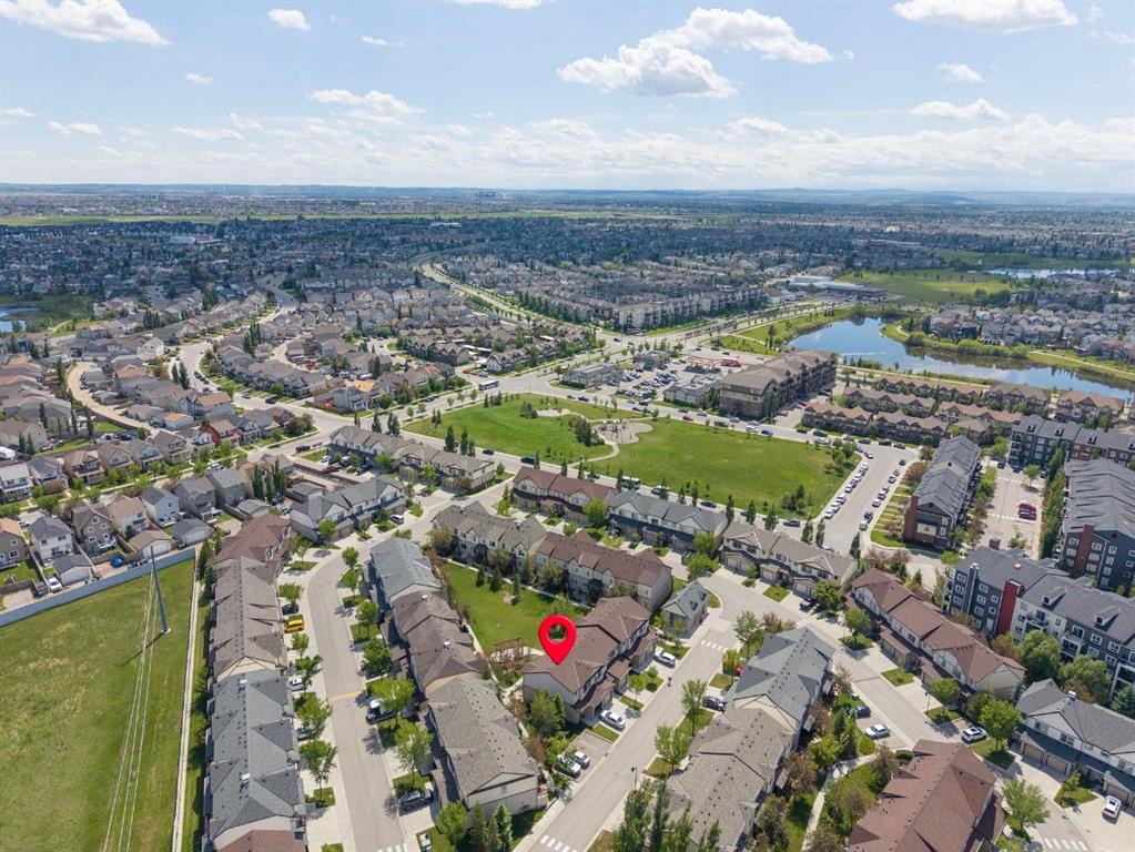 Picture for 126 Copperpond Landing SE
