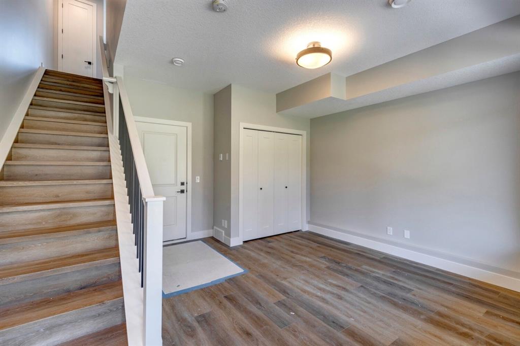 Picture for 81 Royal Elm Green NW