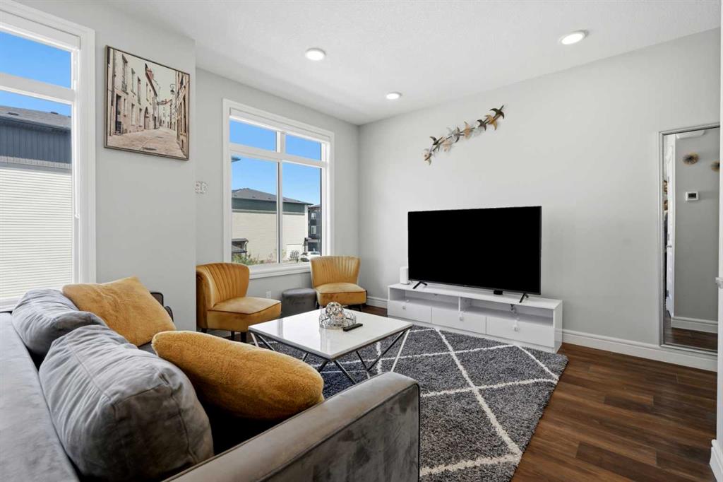 Picture for 610, 10060 46 Street NE