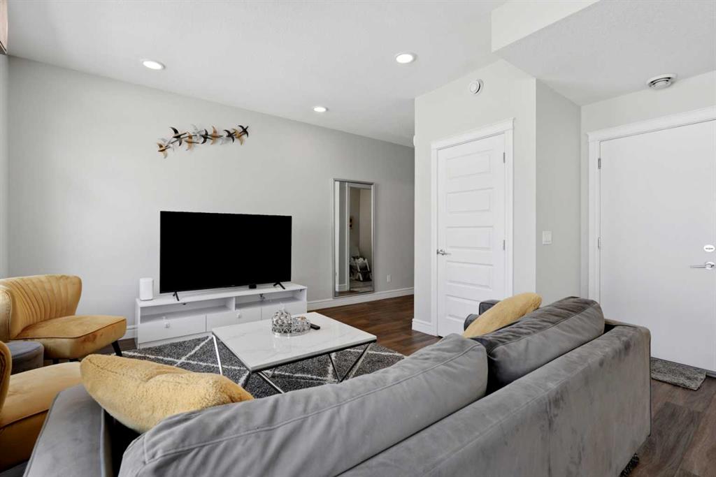Picture for 610, 10060 46 Street NE