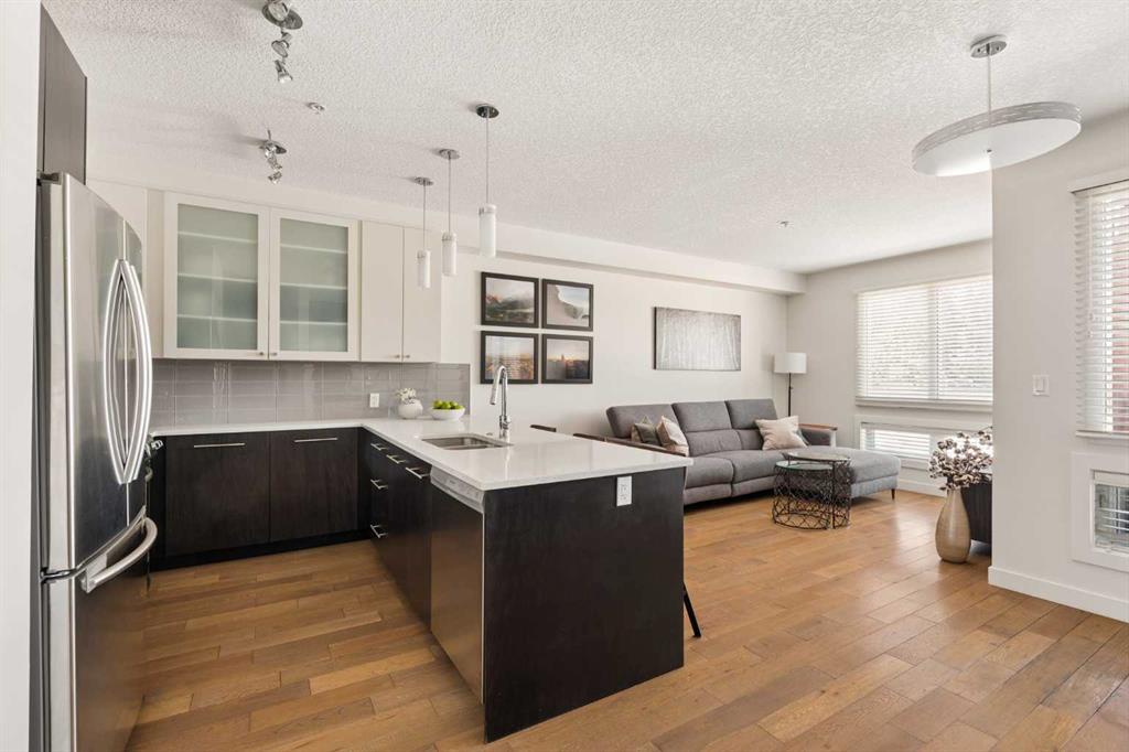 Picture for 404, 836 Royal Avenue SW