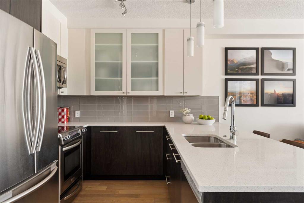 Picture for 404, 836 Royal Avenue SW