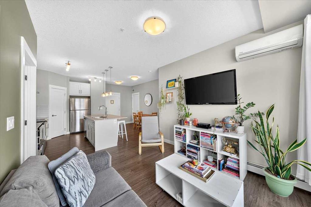 Picture for 310, 10 Walgrove Walk SE
