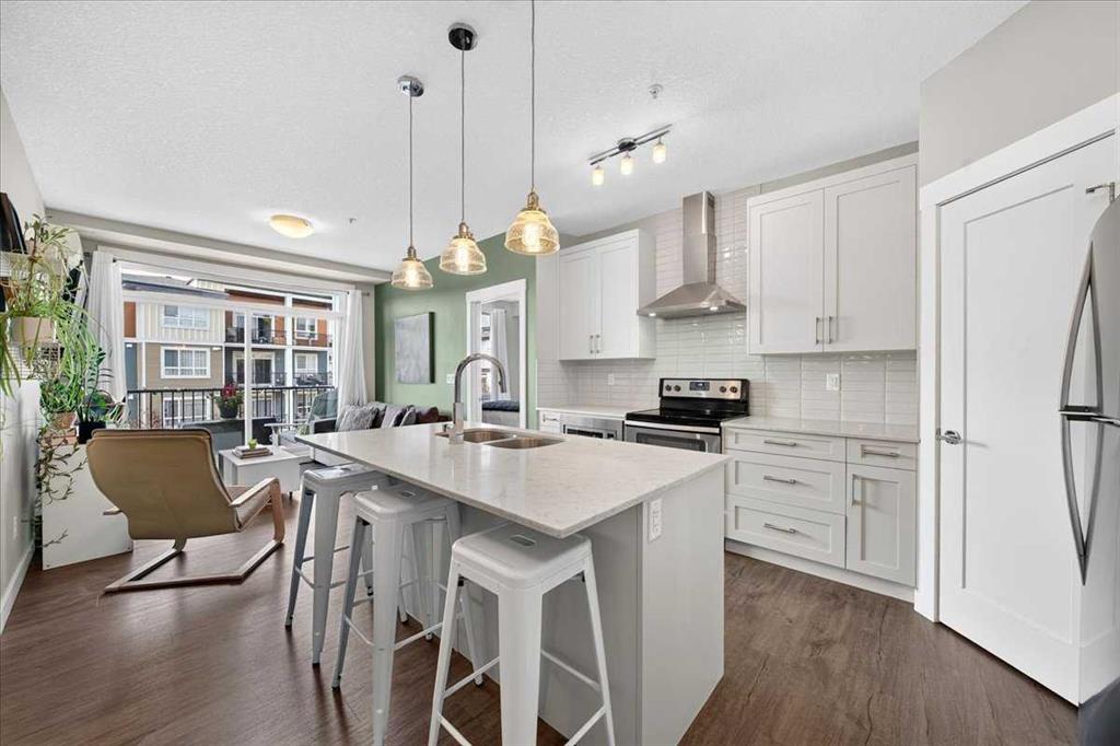Picture for 310, 10 Walgrove Walk SE