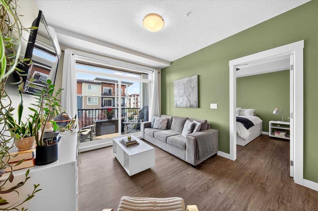 Picture for 310, 10 Walgrove Walk SE