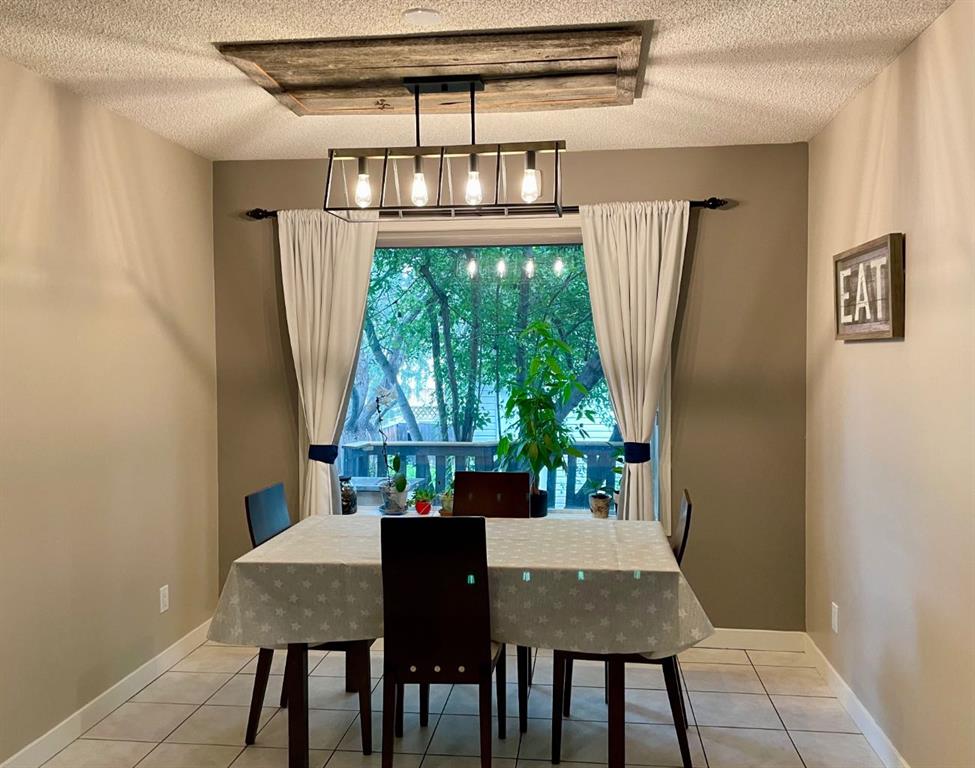 Picture for 10 Elgin Drive SE