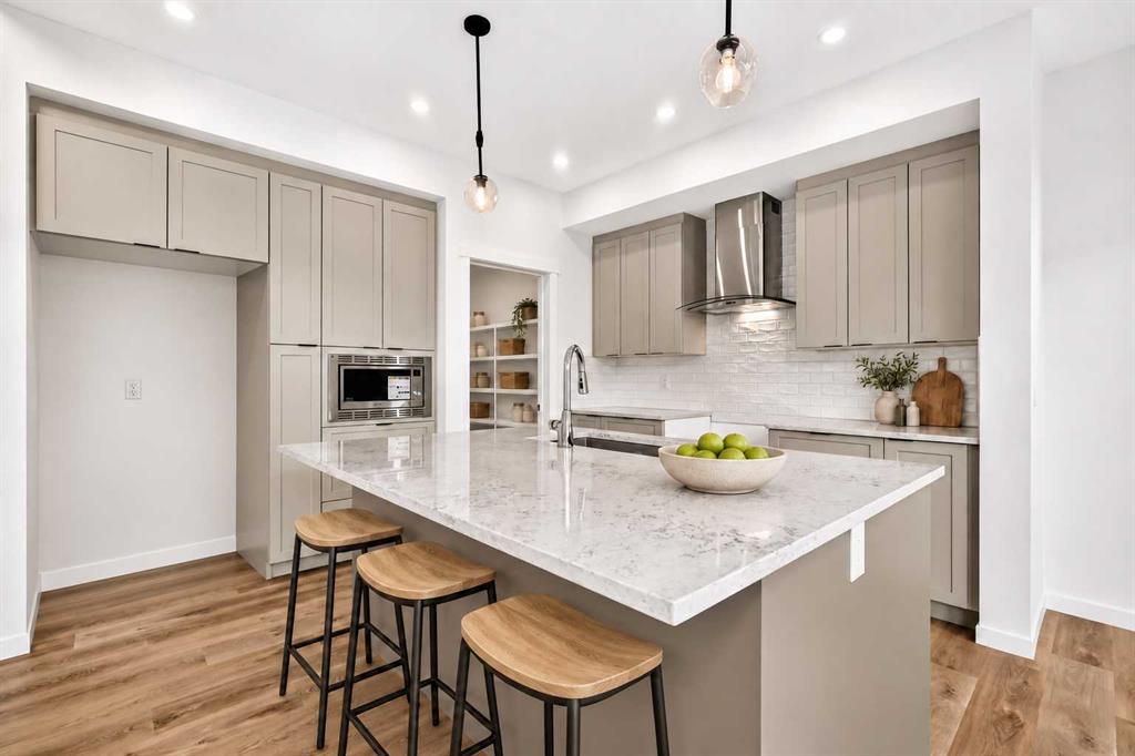 Picture for 551 Mercado Avenue SE