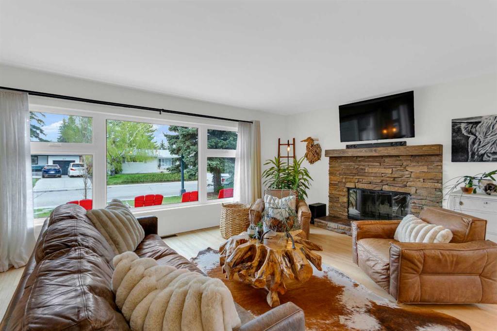 Picture for 68 Haysboro Crescent SW