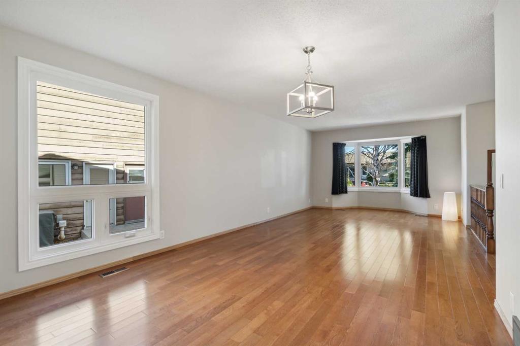 Picture for 59 Springwood Crescent SE