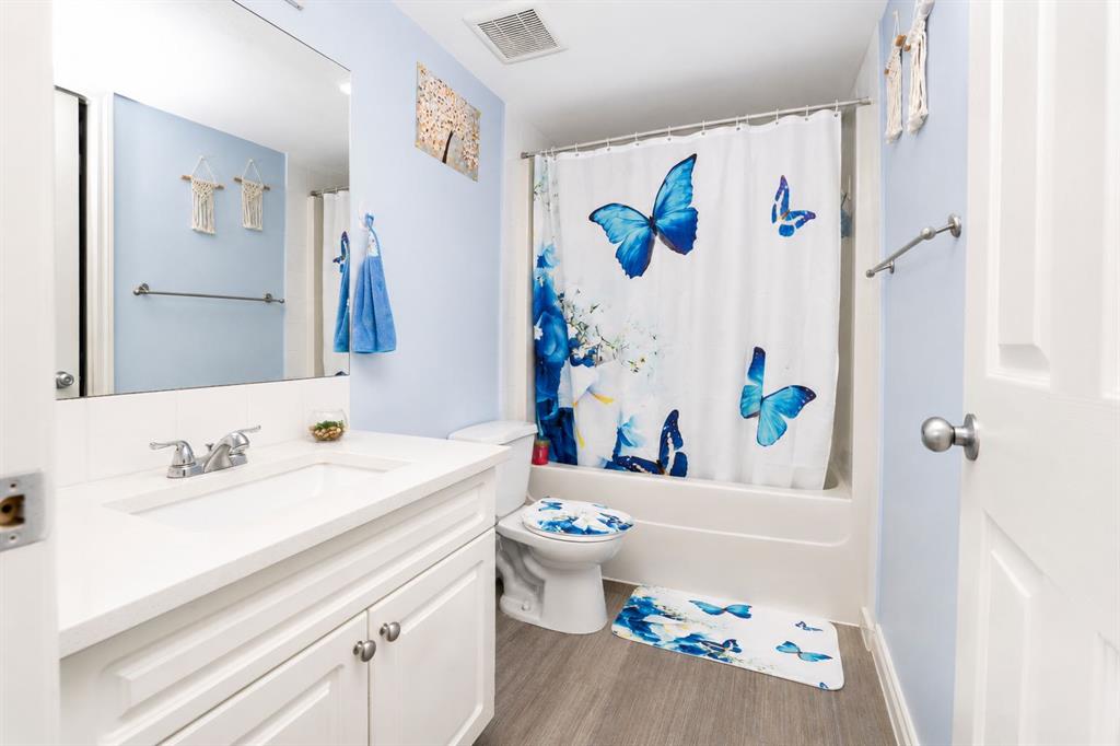 Picture for 303, 5555 Falsbridge Drive NE