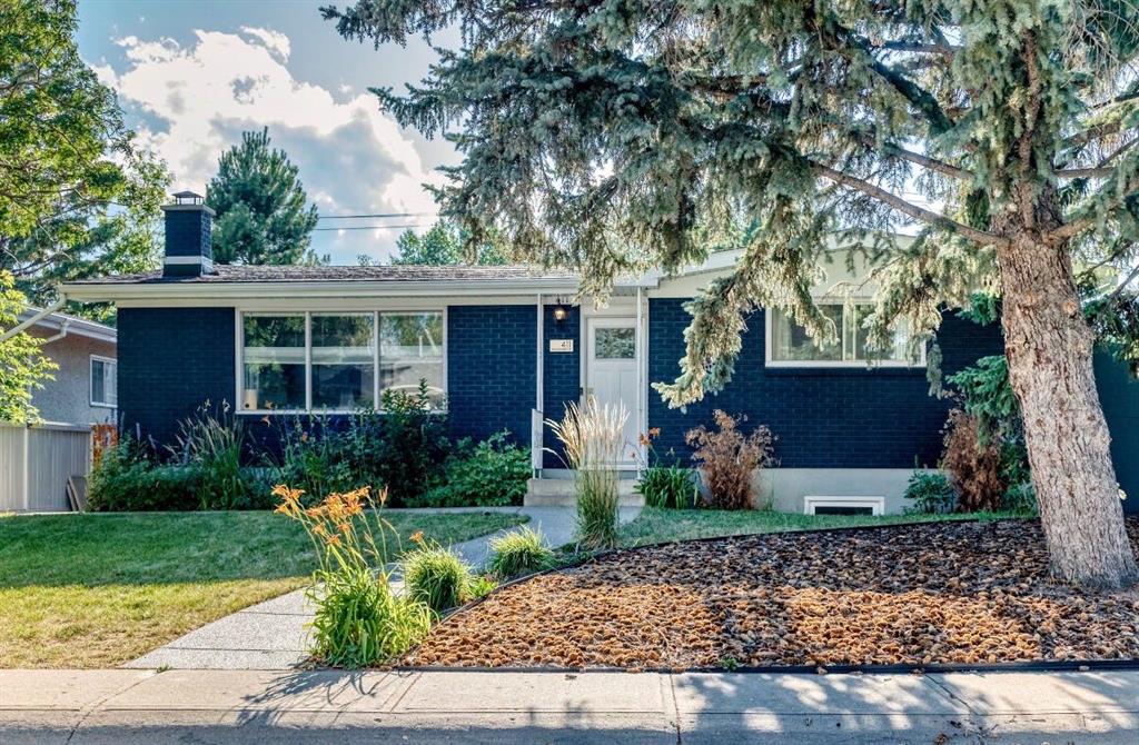 Picture for 411 Woodland Crescent SE