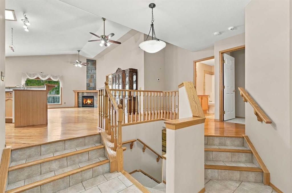 Picture for 407 Lineham Acres Bay NW
