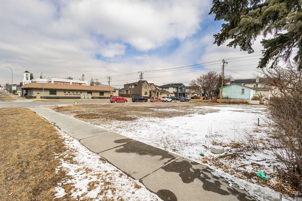 Picture for 2620 Centre Street NE