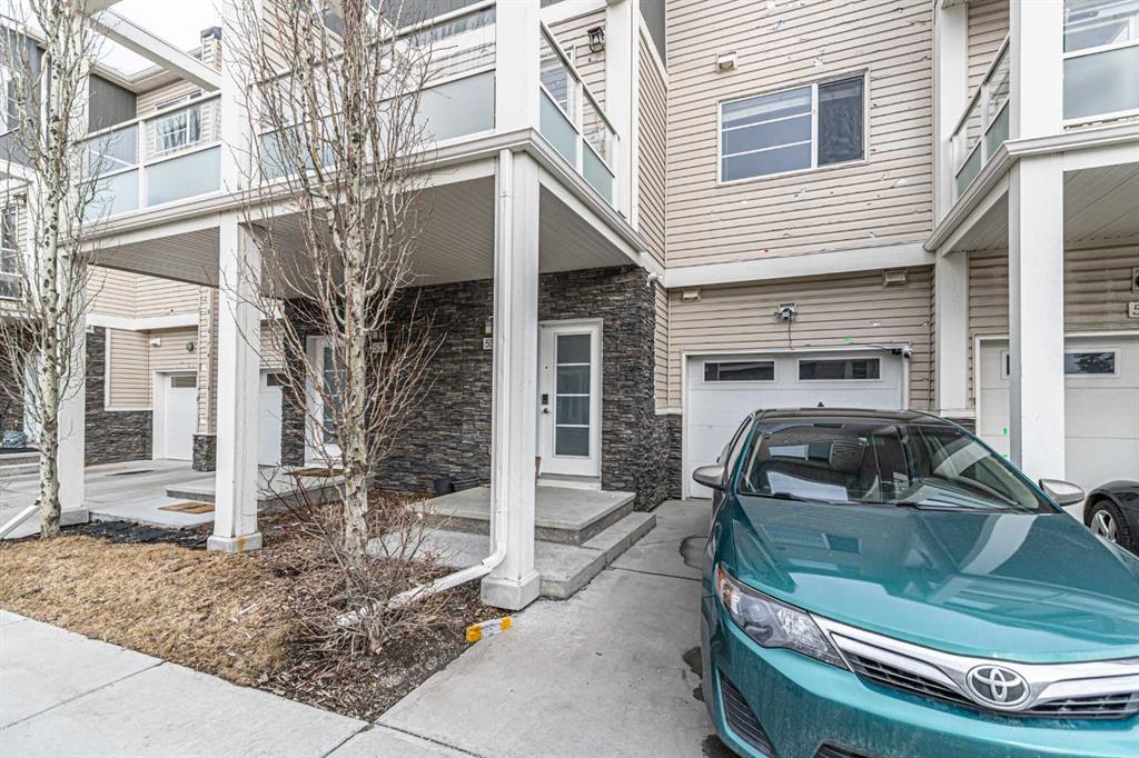 Picture for 535 Redstone View NE