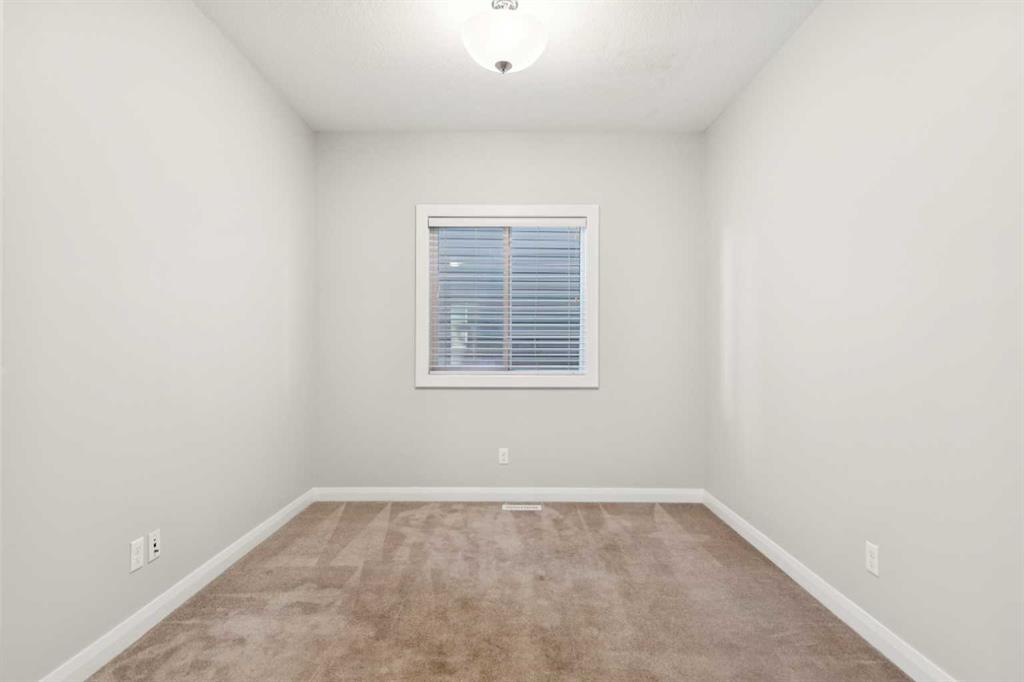 Picture for 215 Redstone Heights NE